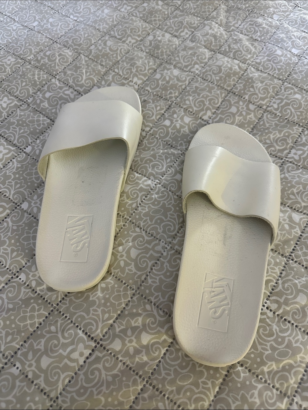 Vans Women’s White Slide Sandals — Simple Slip-On Slides